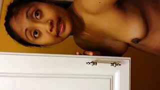 Porno stream cu pieptoase modelul rusesc femei în tatele goale sex cu degetul pizde