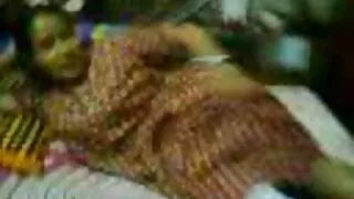 Busty inpizdagoala mama prieten ajută să facă față cu problema