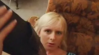Sex Superb filme cu pizde goale cu Bruneta Tatoasa in Dormitor